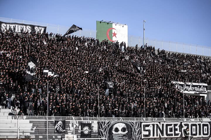 بعد غياب دام 3 أشهر.. أنصار الوفاق يعودون لملعب 8 ماي