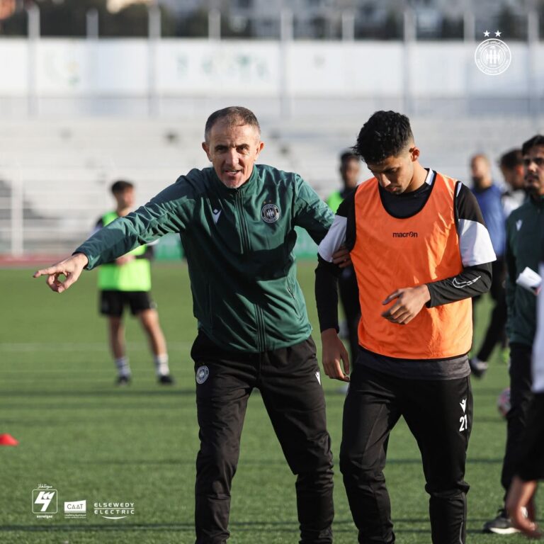 ميتشو يؤهل رسميا مع وفاق سطيف.. وغيابات كثيرة لأسباب صحية وانضباطية قبل موقعة وهران